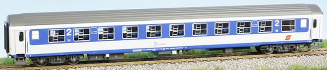 Passenger couchette car type Bcmz 50-70 2nd class<br /><a href='images/pictures/LS_Models/47045.jpg' target='_blank'>Full size image</a>